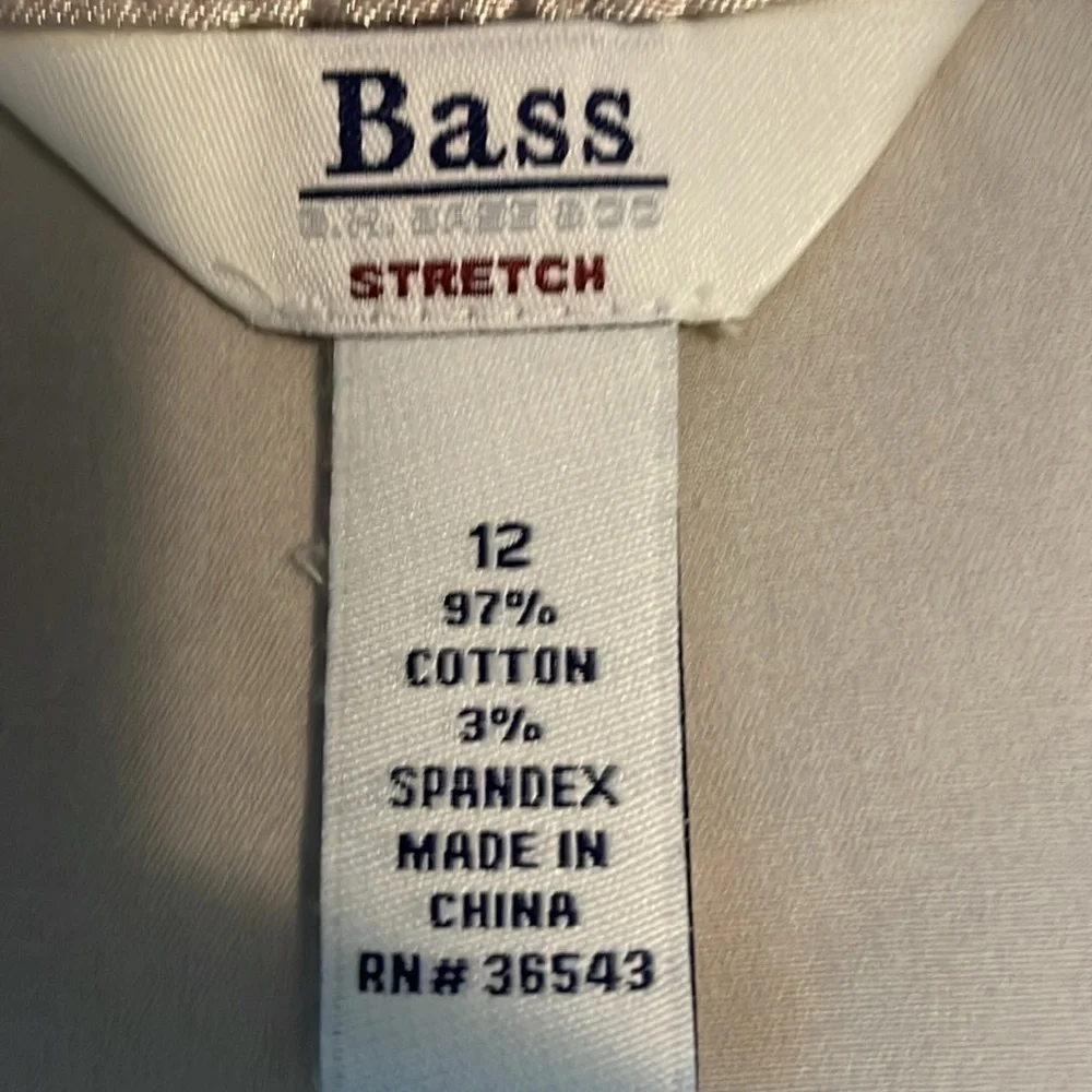 Bass size 12 mostly cotton  khaki skirt